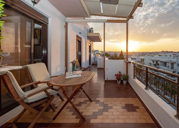 Loft Style Apartment Near The Old Town